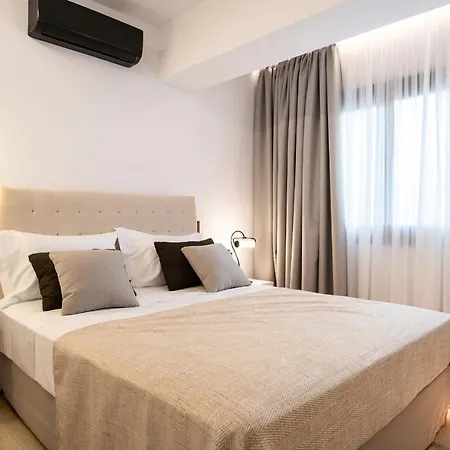 فيلة Savvas & Maria Palace لاغاناس