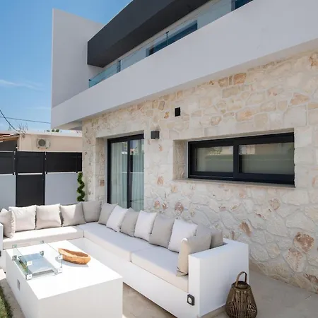 Savvas & Maria Palace فيلة *