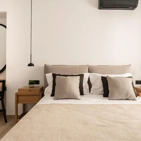 Savvas & Maria Palace * لاغاناس