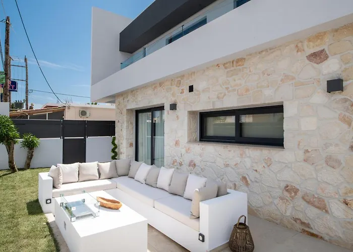 Savvas&maria Palace Villa *