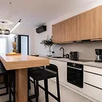 Savvas & Maria Palace *