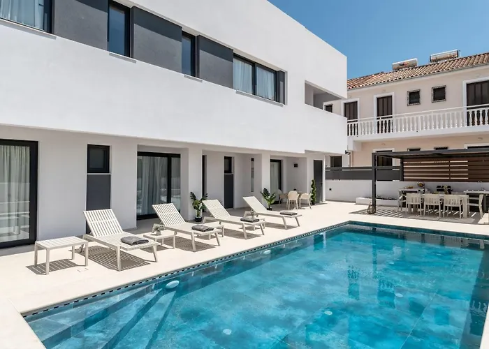 Savvas & Maria Palace Laganas