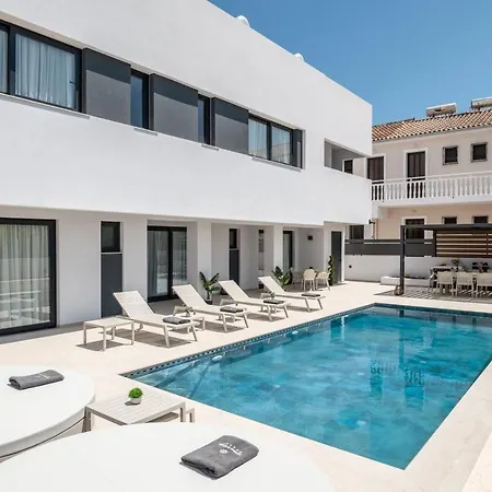 Savvas & Maria Palace Villa