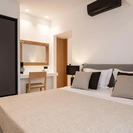 Villa Savvas & Maria Palace Laganas