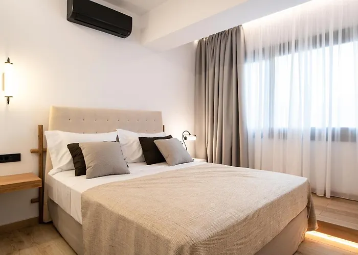 Villa Savvas & Maria Palace Laganas